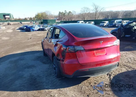 2024 Tesla Model Y Long Range Dual Motor All-Wheel Drive/Rwd from USA, damaged, VIN 7SAYGDEDXRF108046